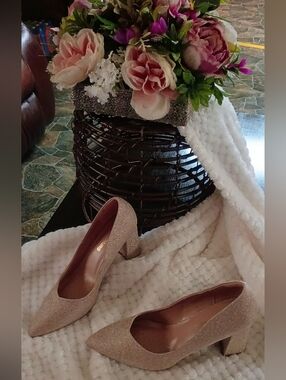 Glitter Block Heel Pumps in Blush Pink